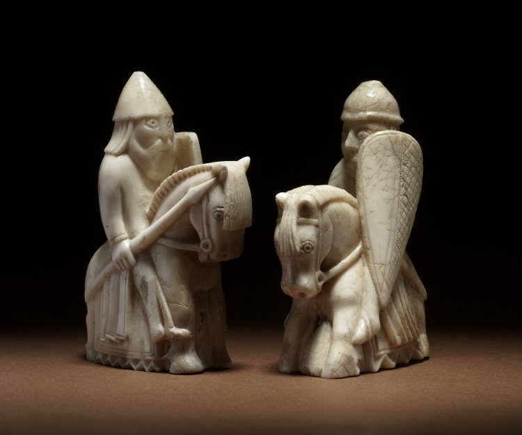 Photo of two Lewis knights.